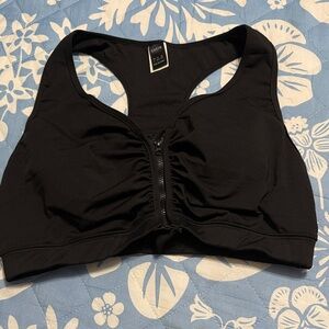 SHEIN Black Front-Zip Sports Bra